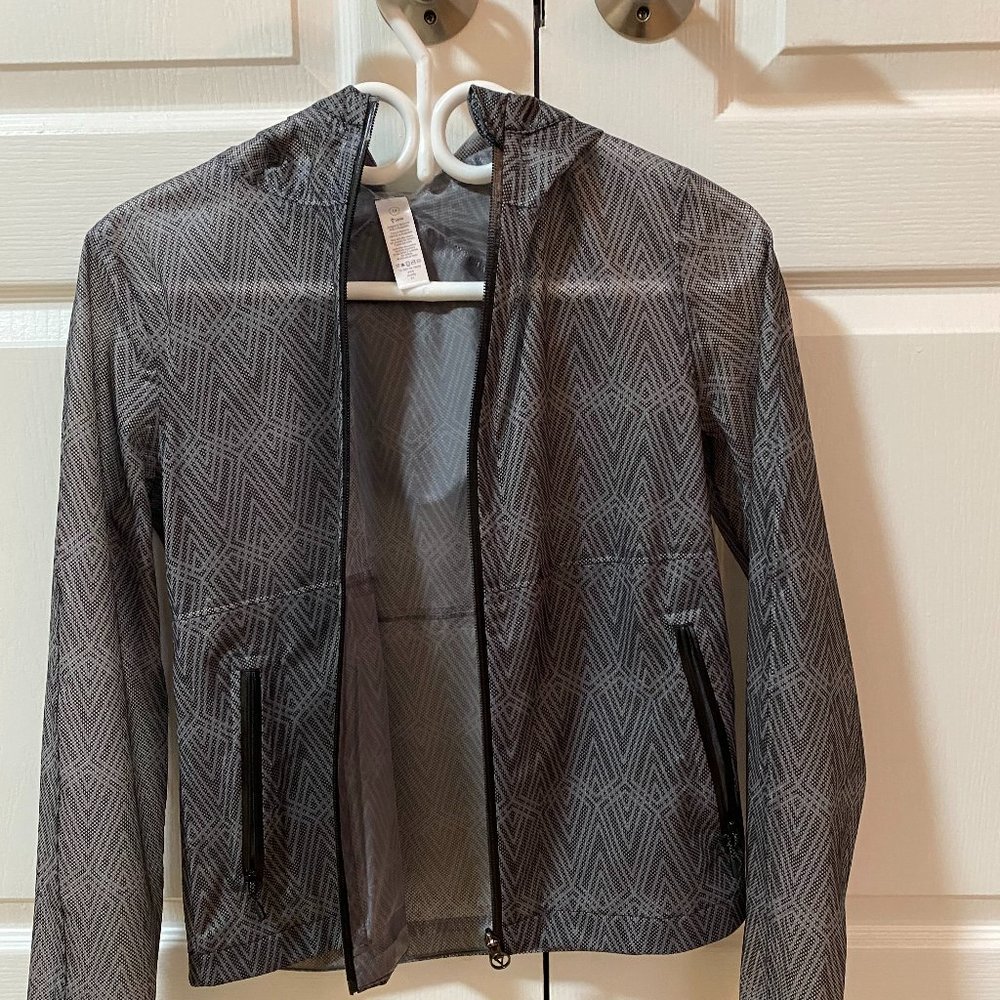 SZ 14 - IVIVVA Rain Jacket